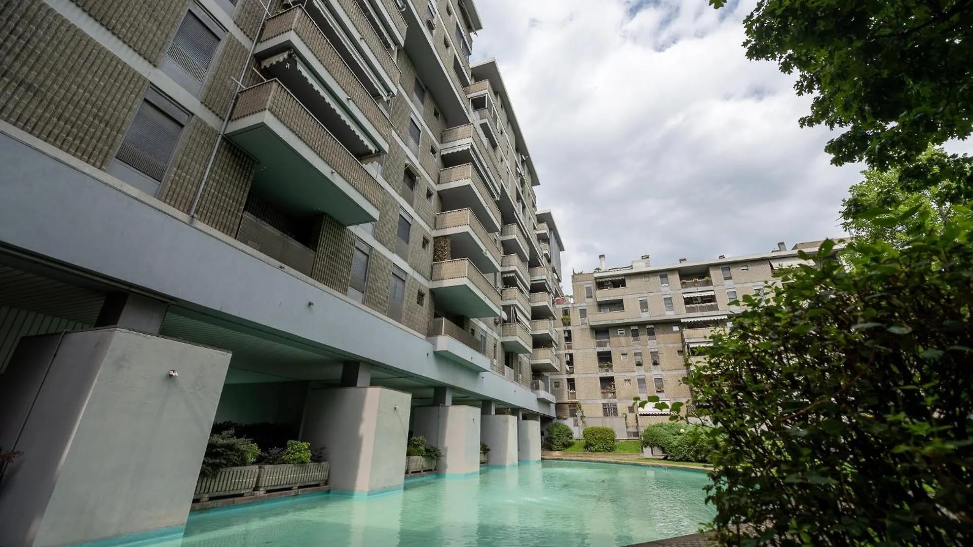 Apartment Quiet Home With Terrace - 20 Min From Milan Duomo Italy