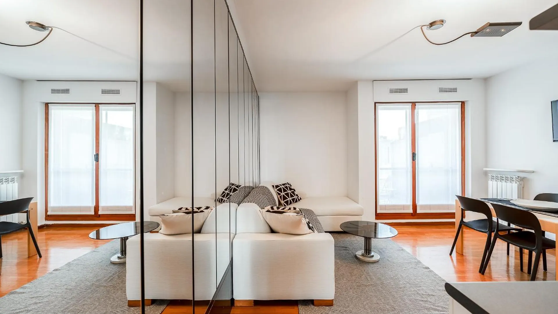 Apartment Quiet Home With Terrace - 20 Min From Milan Duomo
