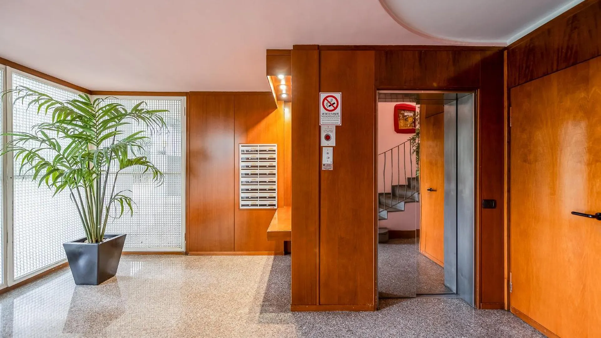 Quiet Home With Terrace - 20 Min From Milan Duomo Apartment